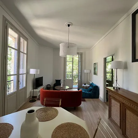 , Renove Dans Immeuble Classe.