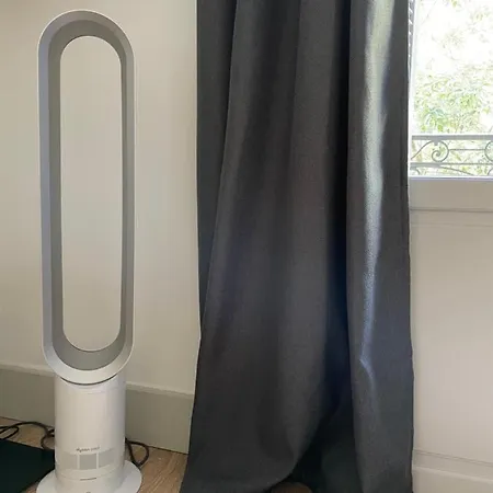 , Renove Dans Immeuble Classe. * Nîmes