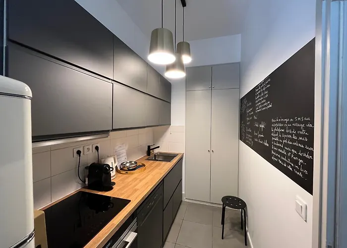 アパート , Renove Dans Immeuble Classe. ニーム